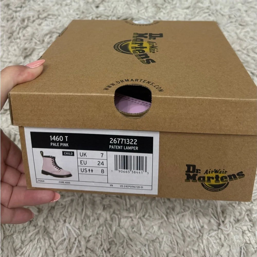 Brand new toddler dr martens 💓